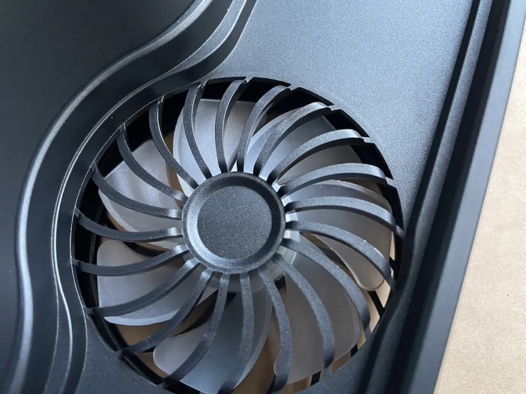 冷却ファンの拡大写真